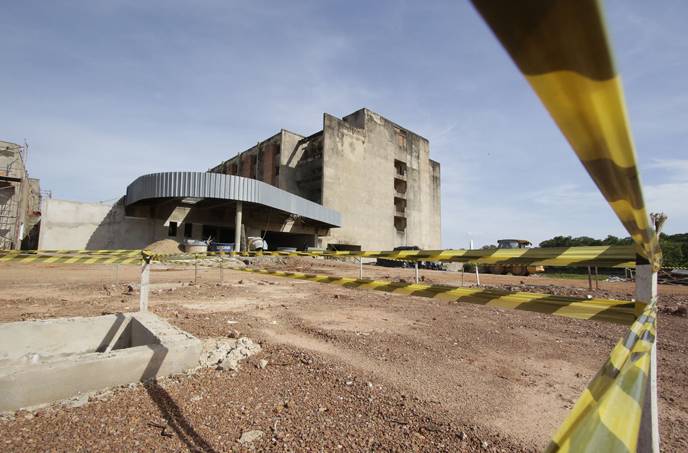 Sonho de mato-grossense: listamos 5 obras eternamente inacabadas