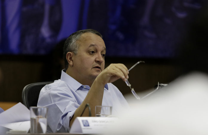 Pedro Taques 3