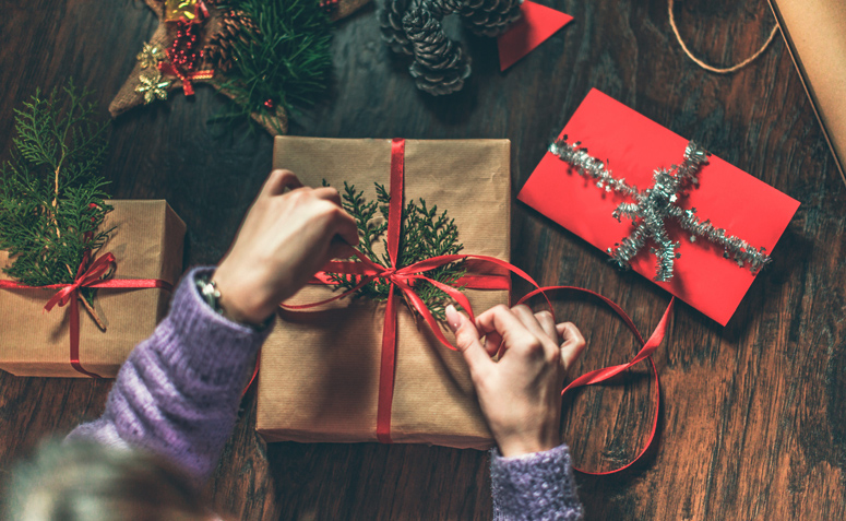 Cartinhas de Natal de crianças e idosos podem ser adotadas no Goiabeiras Shopping