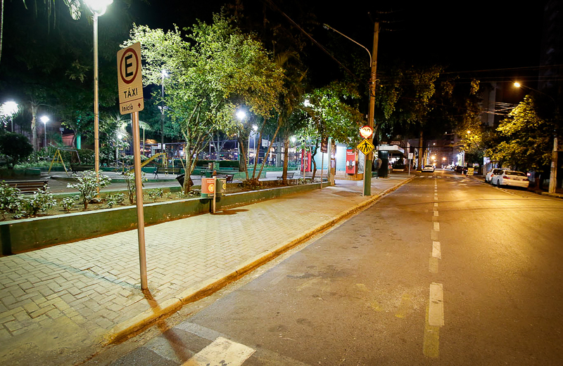 Cliente denuncia ter sido agredido por seguranças em bar da Praça Popular