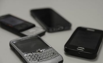 Celulares antigos podem ser uma solução ecológica para consumo de energia pela IA
