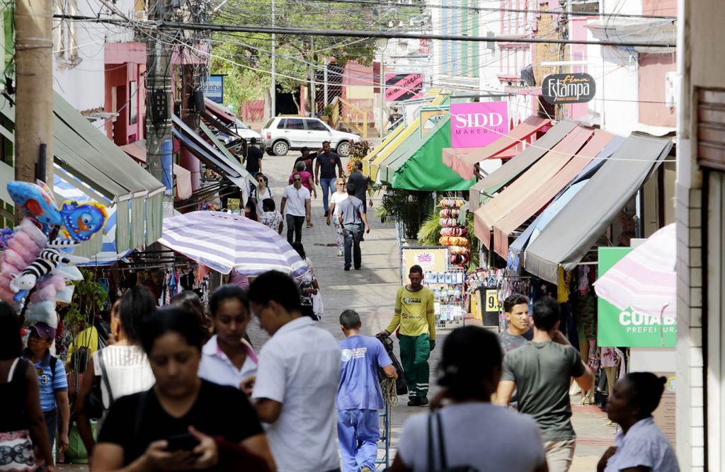 Cuiabá: Vereadores aprovam multa, mas cobram mais iniciativas contra a pandemia