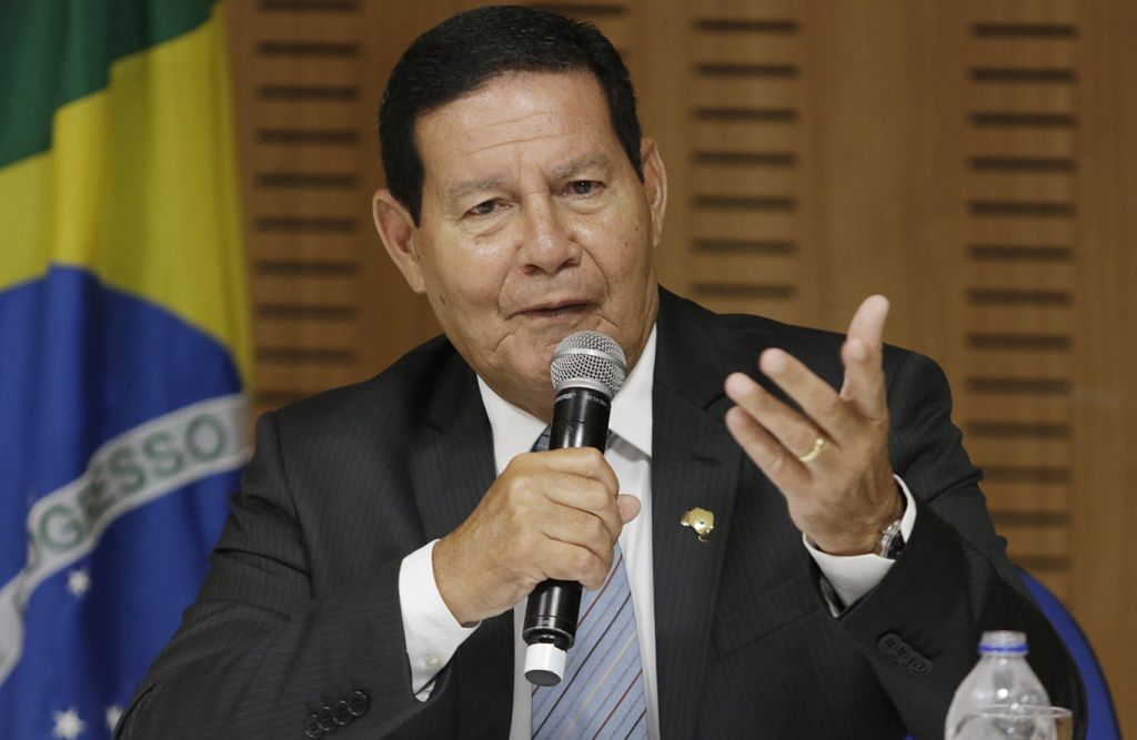 “Eu não vejo problema em que haja a impressão do voto”, diz Mourão sobre 2022