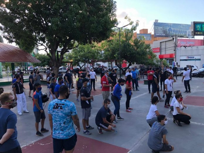 Manifestação de Instrutores e proprietários de academia 2