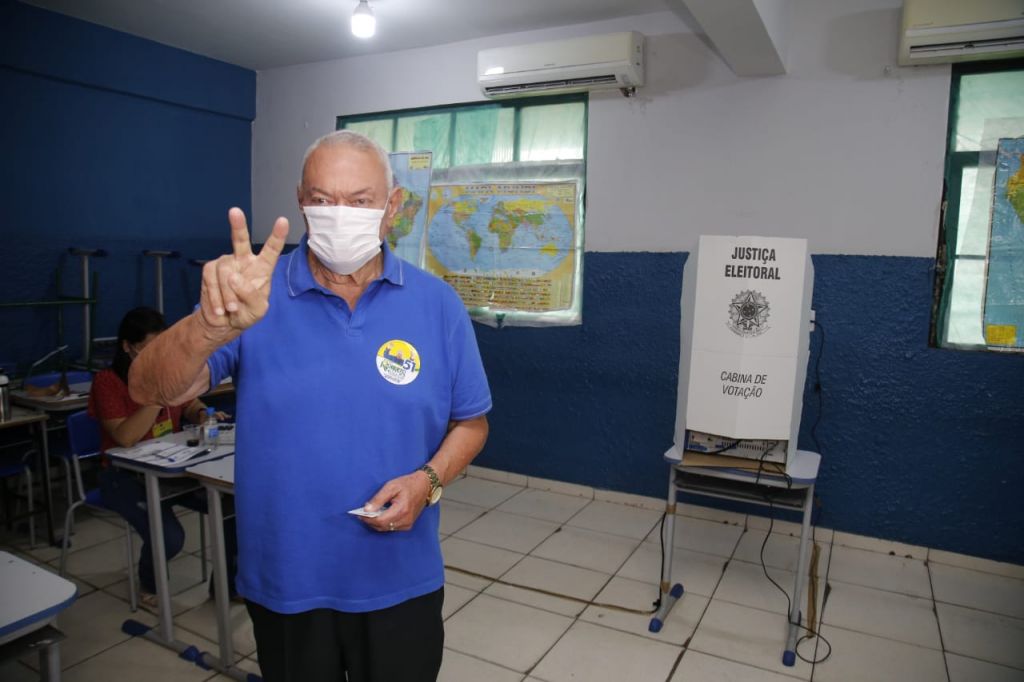 Roberto França declara apoio a Abilio no 2º turno em Cuiabá