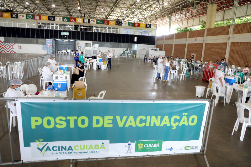 Polo de vacinação de Cuiabá não funciona no feriado desta sexta e mantém atendimento sábado