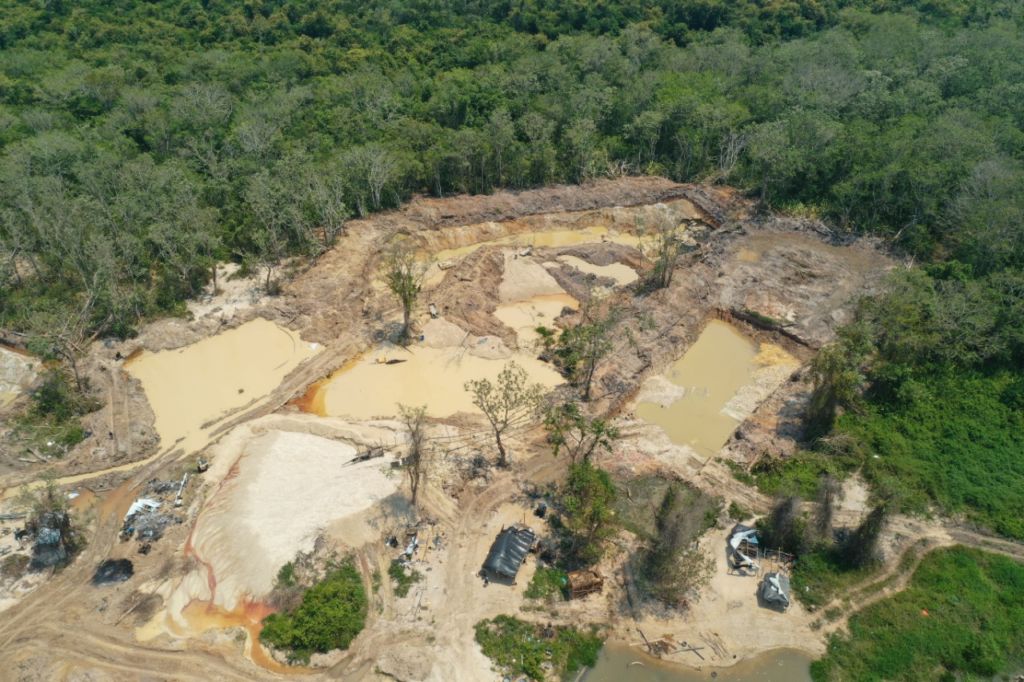 PF deflagra operação contra garimpo ilegal em terra indígena em Mato Grosso