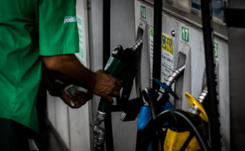 Mauro diz que Lula repete erro de Bolsonaro ao culpar ICMS por alta nos combustíveis