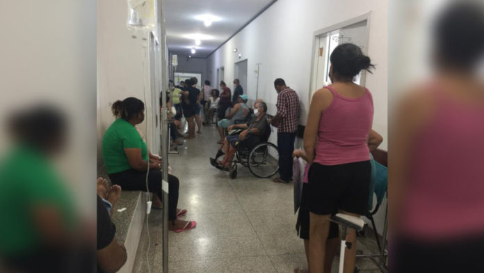 Espera por atendimento em Cuiabá