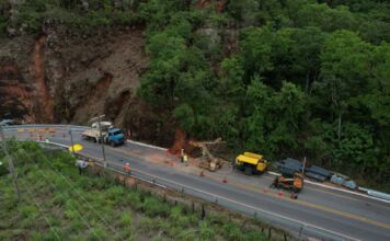 Começa instalação de telas de contenção na região do Portão do Inferno, em Chapada