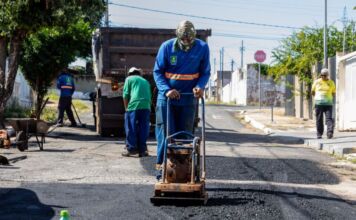 Prefeito e governador discutem instalação de usina de asfalto própria para Cuiabá