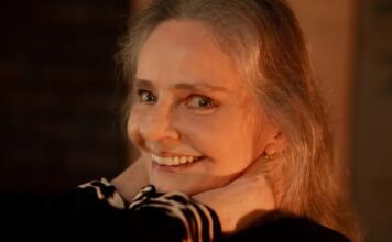 Cantora Angela Ro Ro morre aos 75 anos de idade