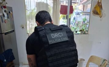 Polícia civil cumpre mandados contra criminosos que armazenavam pornografia infantil em MT