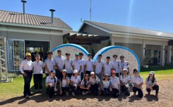 Alunos acompanham o fim da colheita do algodão em Campo Verde