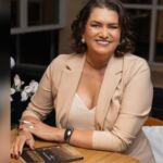 Transição de carreira se consolida no Brasil e IA aparece como rota promissora, aponta Sônia Regina Guimarães