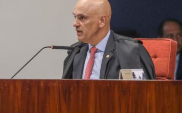 Alexandre de Moraes nega viagens em aviões de banqueiro investigado